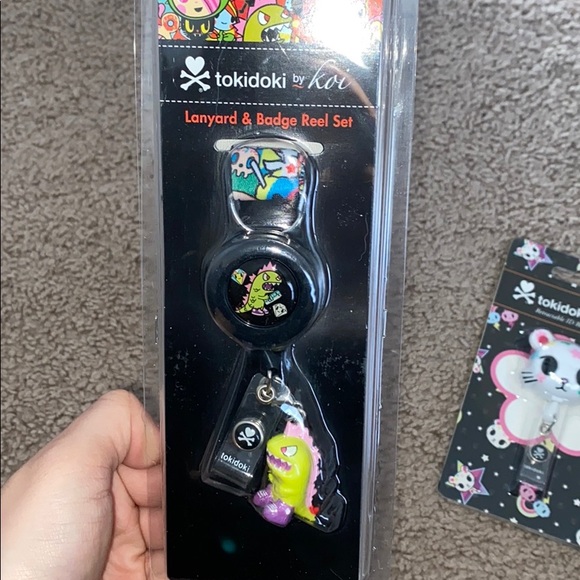 Badge reels - Picture 2 of 3